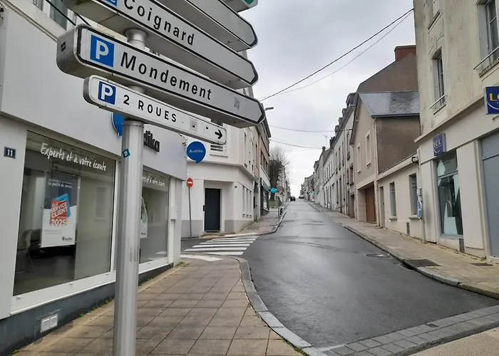 Au Bon Oranger, En Coeur De Hyper Centre * Cholet